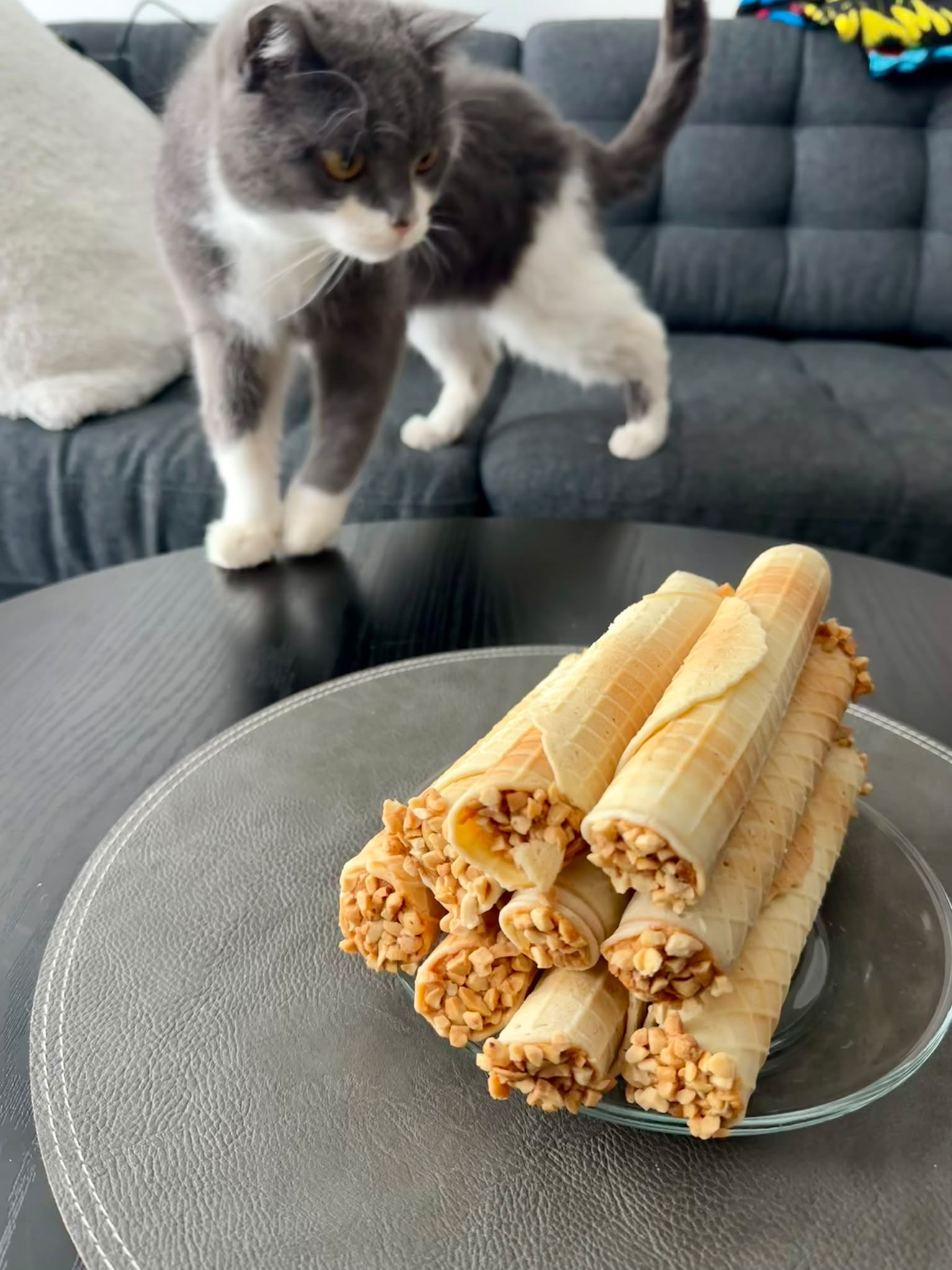 Ukrainian Wafer Rolls with Dulce de Leche Cream - Image 2