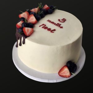 Elegant Minimalist Cake